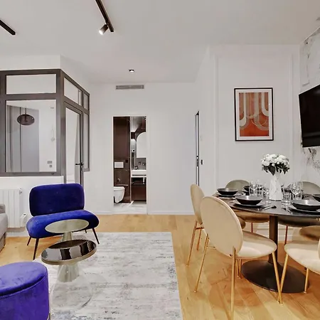 Stunning 2br Opera Appartamento *