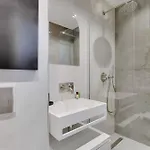 Stunning 2br Opera Διαμέρισμα