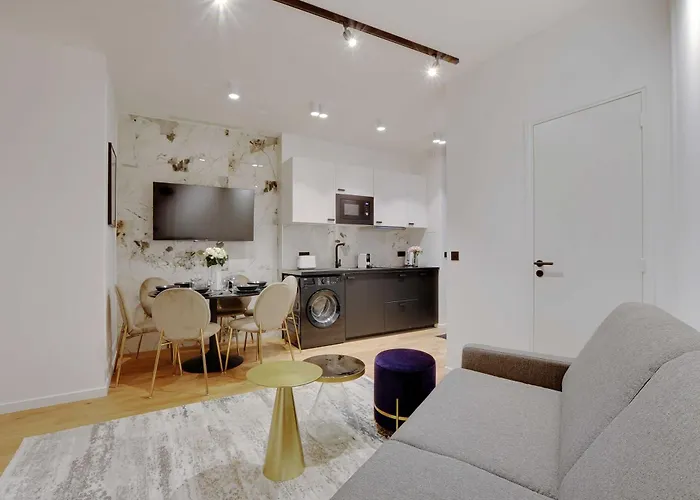Stunning 2br Opera Lägenhet